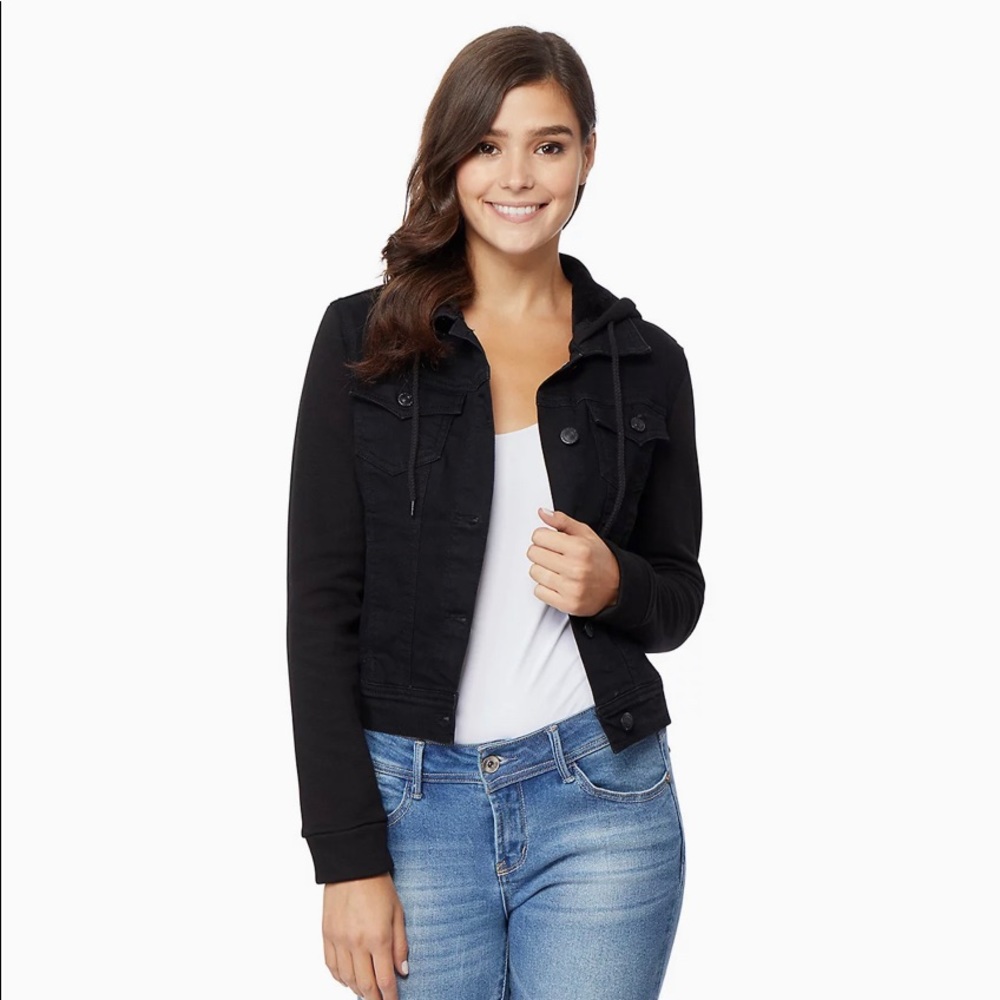 WallFlower Women's Juniors Instastretch Dreamer Hooded Knit-Sleeve Denim Jacket.